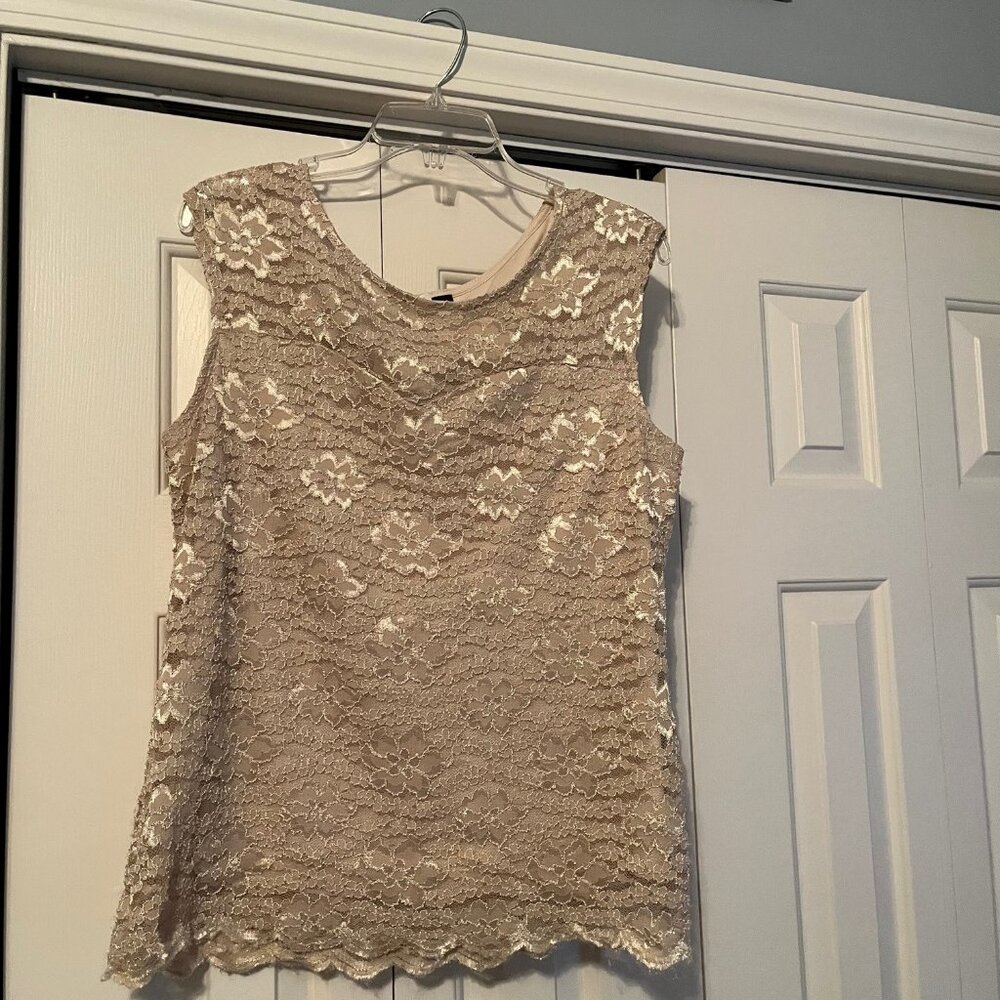 Lace top - lined